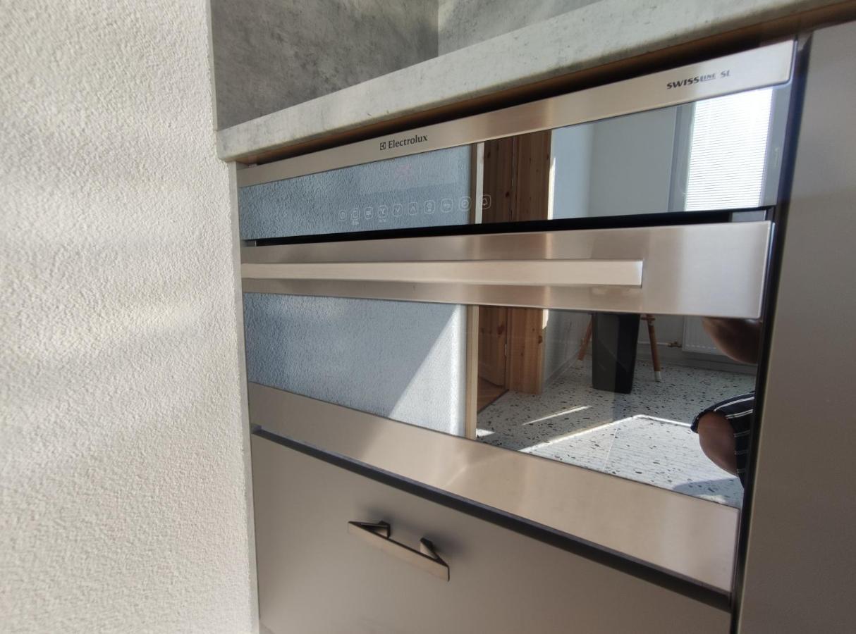 Sky Apartment Прьевидза Экстерьер фото