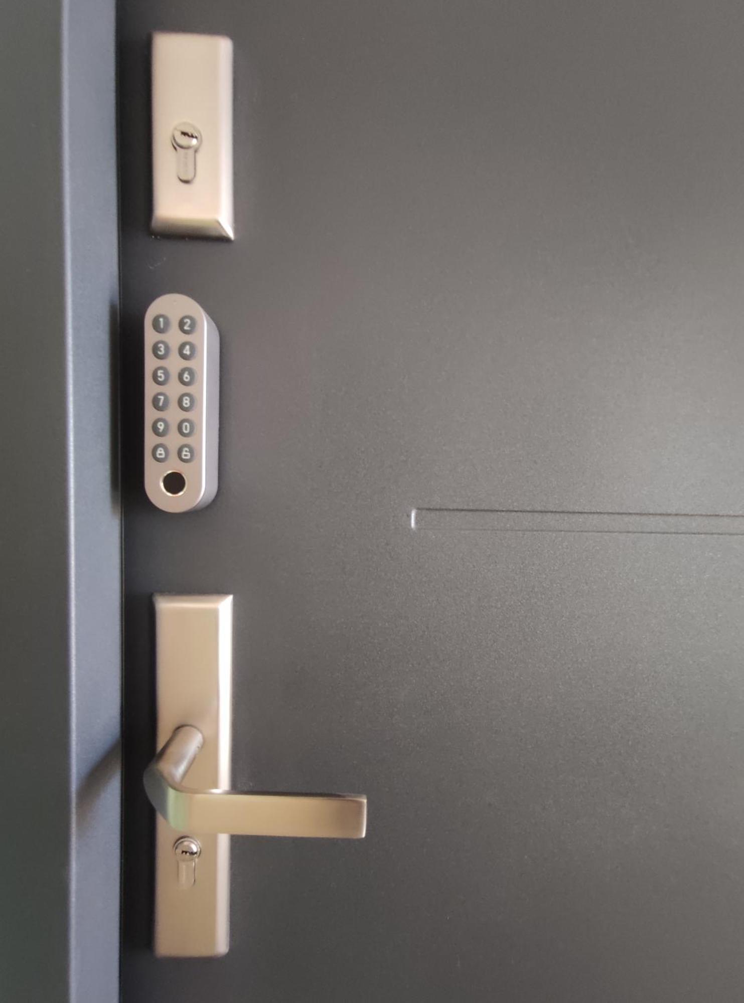 Sky Apartment Прьевидза Экстерьер фото